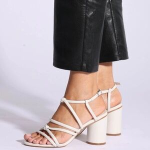 Vicson Naomi White Heels - USA 8 - Unworn